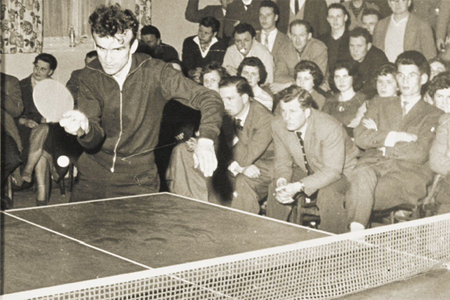 Sinziger_Spieler_Dmitrovic_900x600